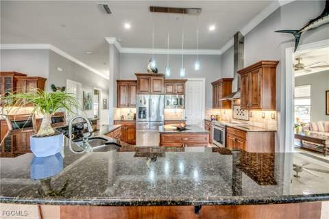 1640 Beach Pkwy 301, Cape Coral FL - photo 20 of 40