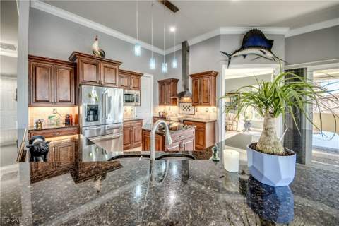1640 Beach Pkwy 301, Cape Coral FL - photo 21 of 40
