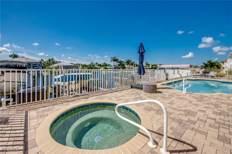 3 bedroom Condominium at 1640 Beach Pkwy 301, Beach Bay Villas, Cape Coral — photo 4