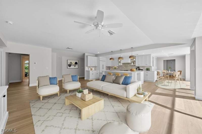 4 bedroom SingleFamilyResidence at 924 Kings Crown Dr, Shell Harbor, Sanibel — photo 5