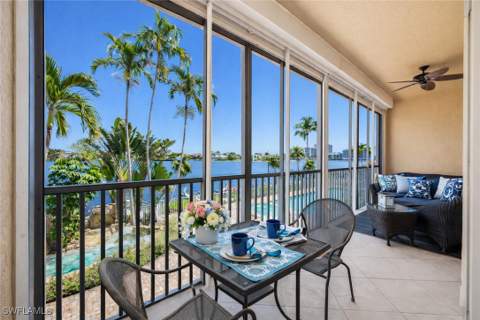 9566 Gulf Shore Dr 102, Naples FL - photo 19 of 34