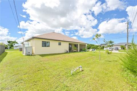 217 NE 20th Ter, Cape Coral FL - photo 21 of 27