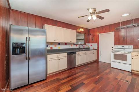 2729 Broadway, Fort Myers FL - photo 11 of 50