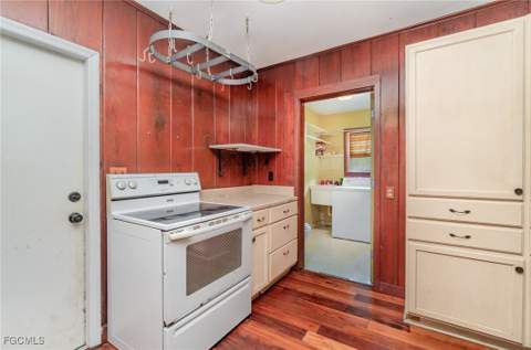 2729 Broadway, Fort Myers FL - photo 14 of 50
