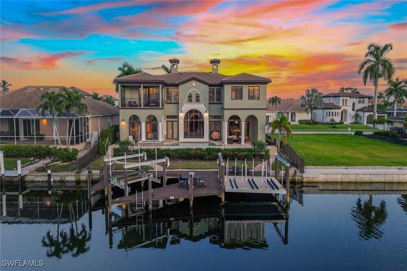 5 bedroom SingleFamilyResidence at 1850 Apataki Ct, Marco Beach, Marco Island — photo 3
