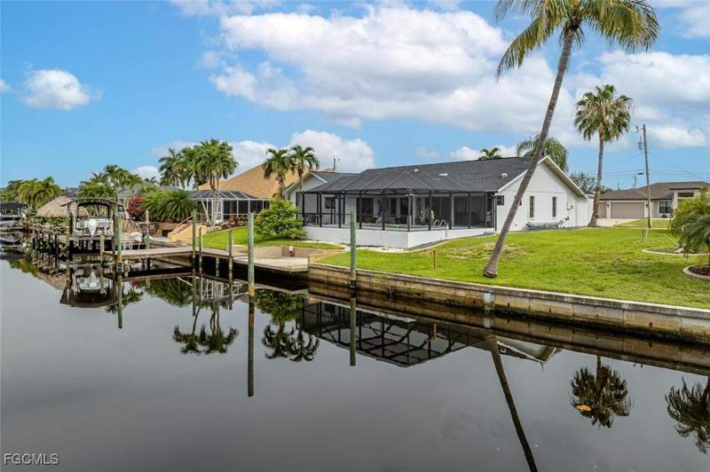 3 bedroom SingleFamilyResidence at 1404 SW 49th Ter, Cape Coral, Cape Coral — photo 5