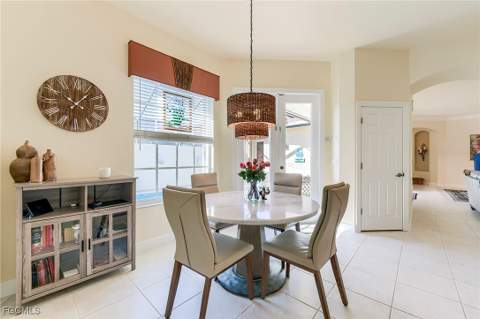 8920 Crown Colony Blvd, Fort Myers FL - photo 16 of 37