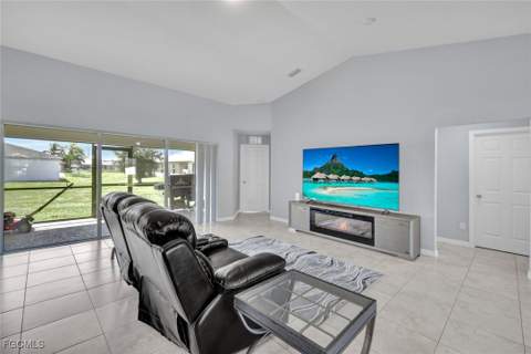 216 NW 9th Ter, Cape Coral FL - photo 9 of 26