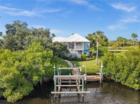 6076 Eagle Watch Ct, North Fort Myers FL - photo 7 of 50