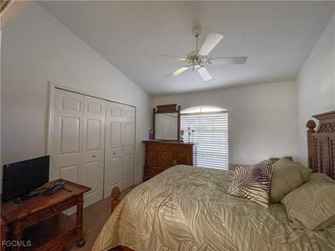4436 SE 11th Pl, Cape Coral FL - photo 23 of 38