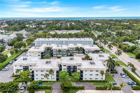 766 Central Ave 313, Naples FL - photo 21 of 30