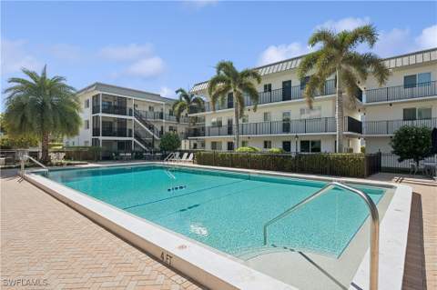 766 Central Ave 313, Naples FL - photo 24 of 30