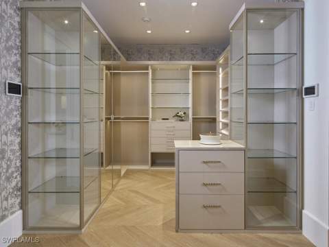 2075 Gordon Dr E, Naples FL - photo 18 of 38