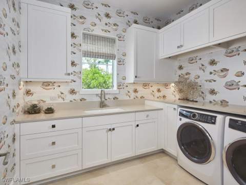 2075 Gordon Dr E, Naples FL - photo 22 of 38