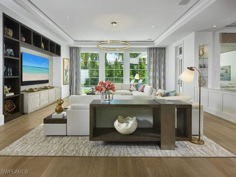 5 bedroom SingleFamilyResidence at 2075 Gordon Dr E, Aqualane Shores, Naples — photo 4