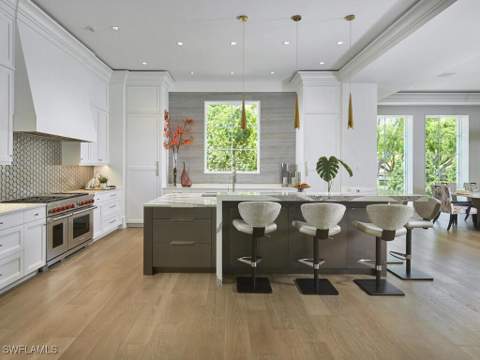2075 Gordon Dr E, Naples FL - photo 8 of 38