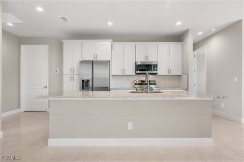 5028 N Peachtree Cir, Labelle FL - photo 10 of 29