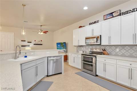 14611 Indigo Lakes Cir, Naples FL - photo 16 of 32
