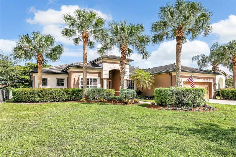 4 bedroom SingleFamilyResidence at 14611 Indigo Lakes Cir, Indigo Lakes, Naples — photo 2