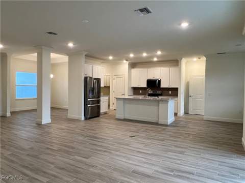 1232 NW 21st Pl, Cape Coral FL - photo 9 of 34