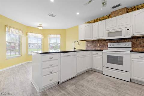 3319 Clubview Dr, North Fort Myers FL - photo 7 of 34