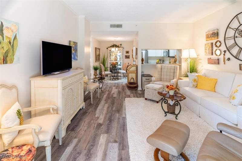 1 bedroom Condominium at 201 Arbor Lake Dr 2-101, Arbor Trace, Naples — photo 4