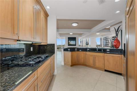 4931 Bonita Bay Blvd 703, Bonita Springs FL - photo 7 of 40