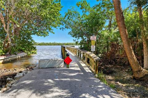 167 Coconut Dr, Fort Myers Beach FL - photo 23 of 34