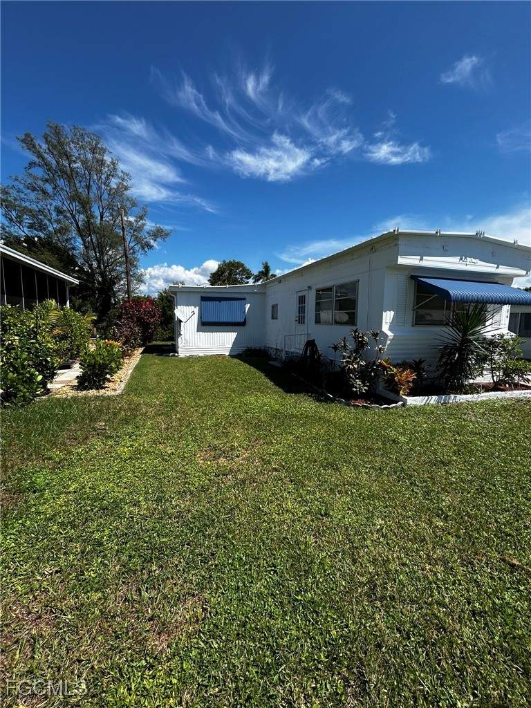 2 bedroom ManufacturedHome at 26186 Princess Ln, Imperial Harbor, Bonita Springs — photo 3