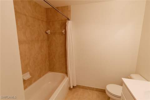 8555 Bernwood Cove Loop 105, Fort Myers FL - photo 16 of 30