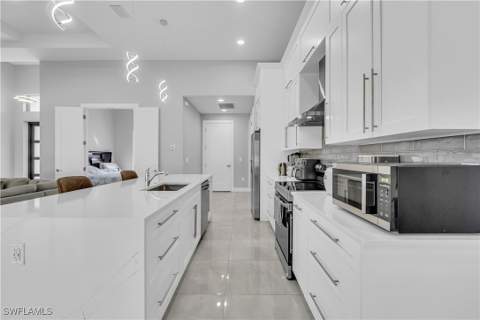 2218 SW 25th St, Cape Coral FL - photo 14 of 50