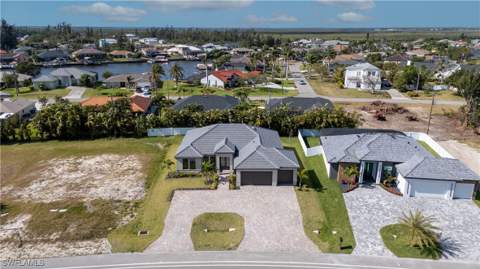 3410 Ceitus Pkwy, Cape Coral FL - photo 6 of 37