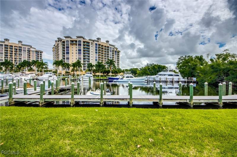 2 bedroom Condominium at 3347 N Key Dr 36, Shipyard Villas, North Fort Myers — photo 2