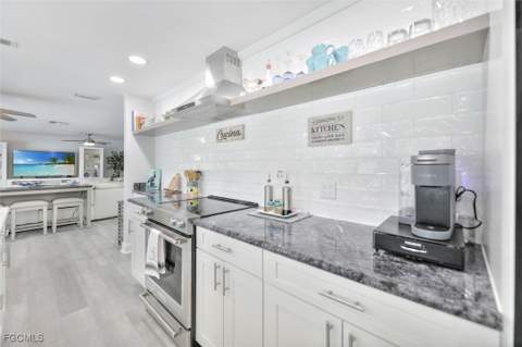 930 Lindgren Blvd, Sanibel FL - photo 10 of 47