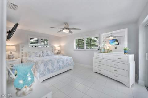 930 Lindgren Blvd, Sanibel FL - photo 15 of 47