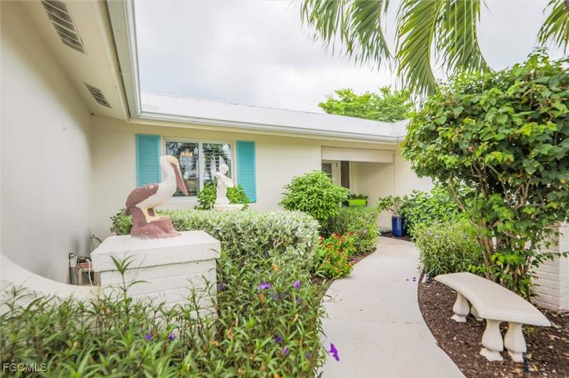 3 bedroom SingleFamilyResidence at 930 Lindgren Blvd, Shell Harbor, Sanibel — photo 2