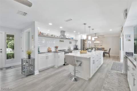 930 Lindgren Blvd, Sanibel FL - photo 8 of 47