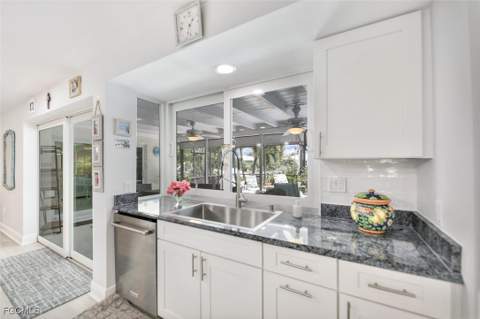 930 Lindgren Blvd, Sanibel FL - photo 9 of 47