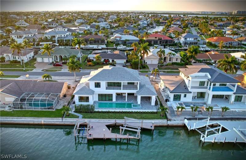 4 bedroom SingleFamilyResidence at 641 Dorando Ct, Marco Beach, Marco Island — photo 4