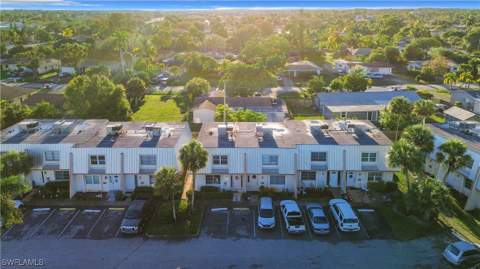 4924 Hawaii Blvd 5, Naples FL - photo 6 of 50