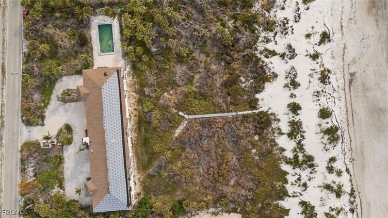 2 bedroom Condominium at 527 E Gulf DR 204, GULF BEACH CONDO, Sanibel — photo 5