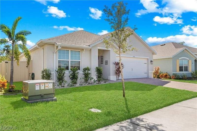 3 bedroom SingleFamilyResidence at 8880 Cascade Price Cir, Brightwater, North Fort Myers — photo 4
