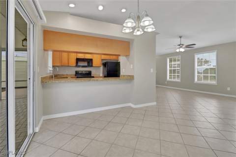 1121 SW 9th Ave, Cape Coral FL - photo 7 of 24