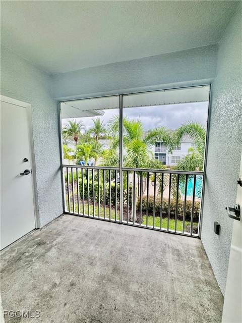8313 Bernwood Cove Loop S 1204, Fort Myers FL - photo 16 of 18