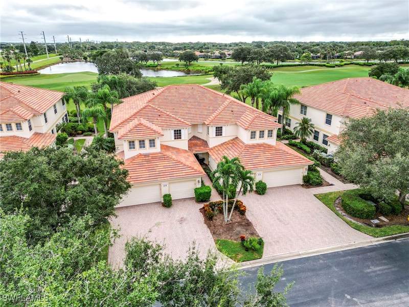 2 bedroom Condominium at 3010 Meandering Way 102, Idlewild, Fort Myers — photo 3