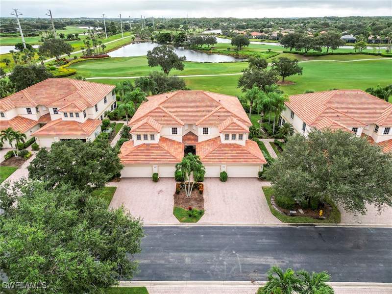 2 bedroom Condominium at 3010 Meandering Way 102, Idlewild, Fort Myers — photo 4