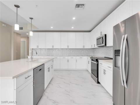 257 Indies Dr E 102, Naples FL - photo 15 of 46