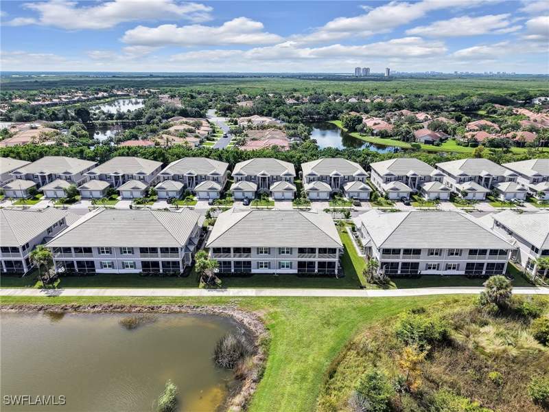 3 bedroom Townhouse at 257 Indies Dr E 102, Antilles, Naples — photo 4