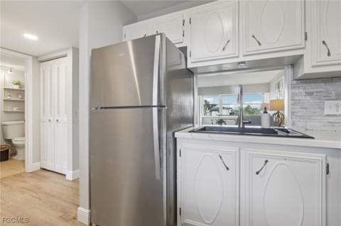 1724 Pine Valley Dr 310, Fort Myers FL - photo 13 of 26