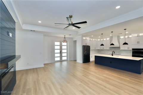 539 37th Ave NW, Naples FL - photo 13 of 44